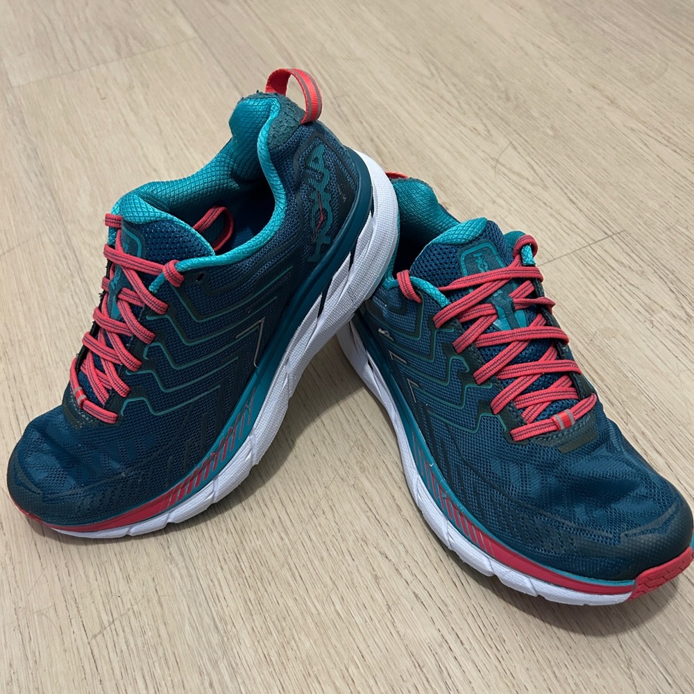 Hoka One One Clifton 4 Wide Blue Coral Pink Running Shoes 1016780 BCCM Womens 7D
